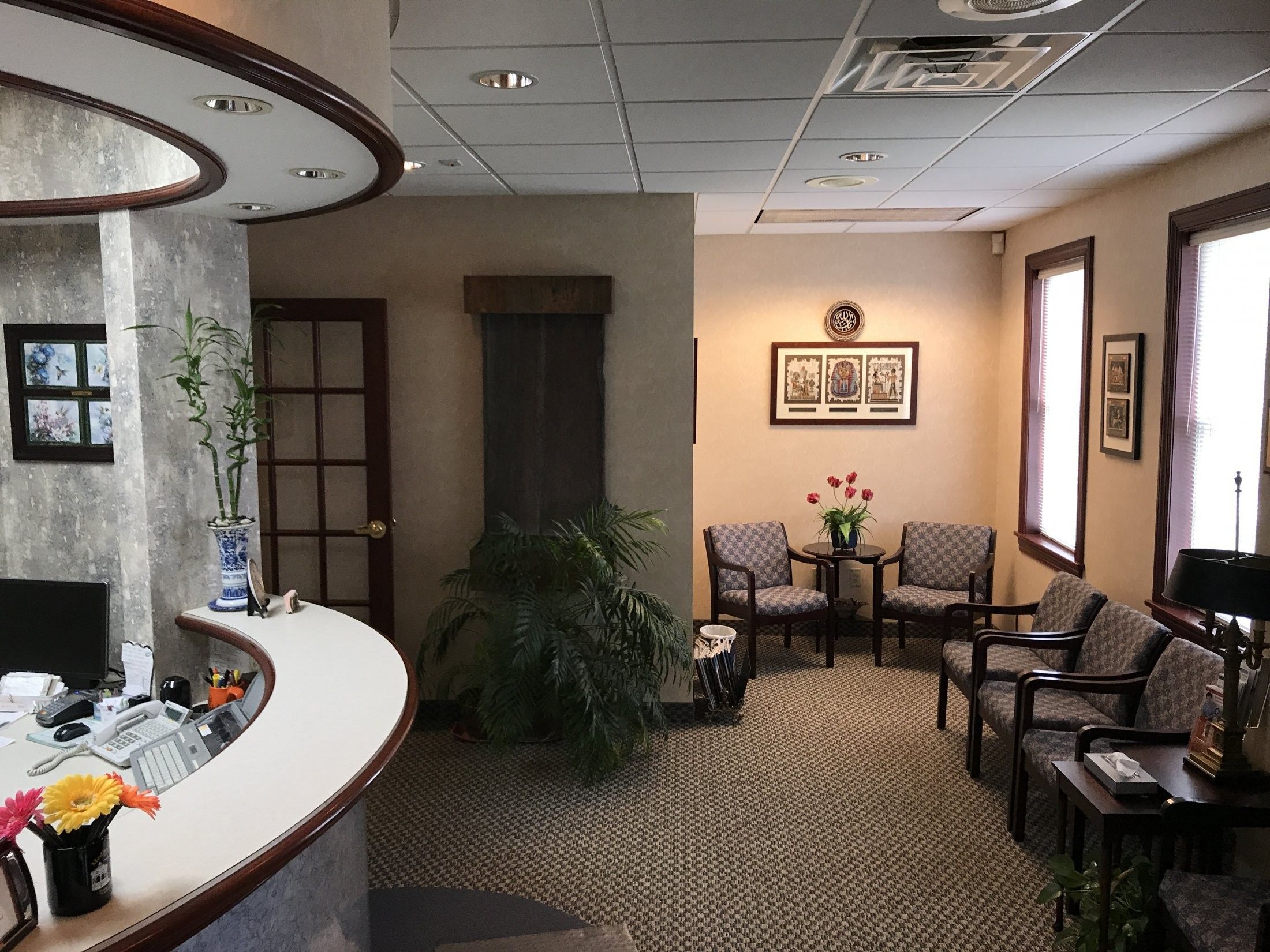 The front desk and waiting area of Gentle Endodontics